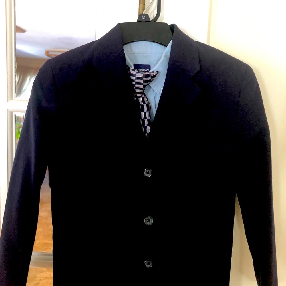 Boys 10. Navy regular blazer.  Excellent condition.  The dress shirt is a 12 reg